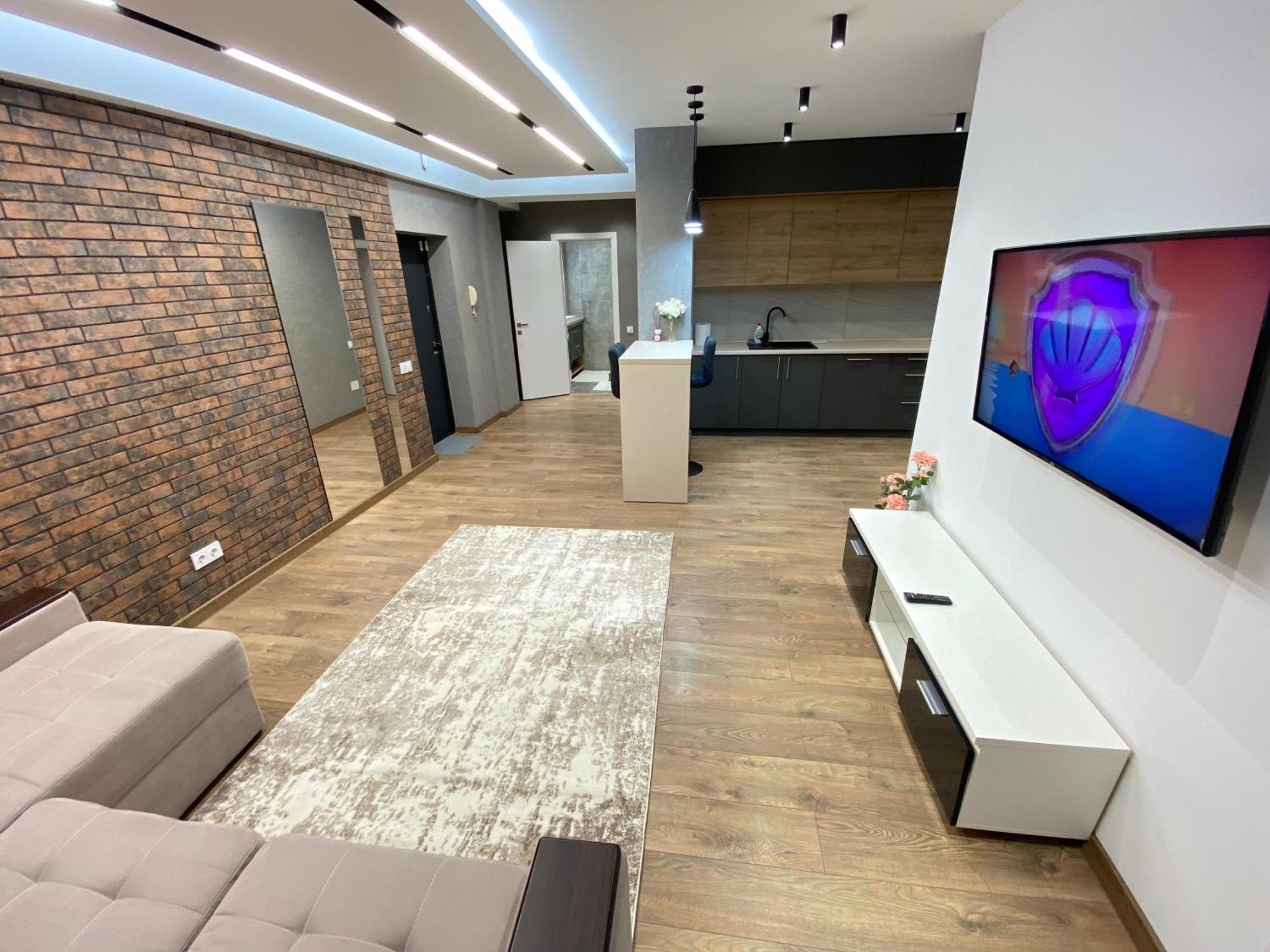 Rentnow Large And Cozy Apartment In The Center, Parking Chisinau Exterior photo