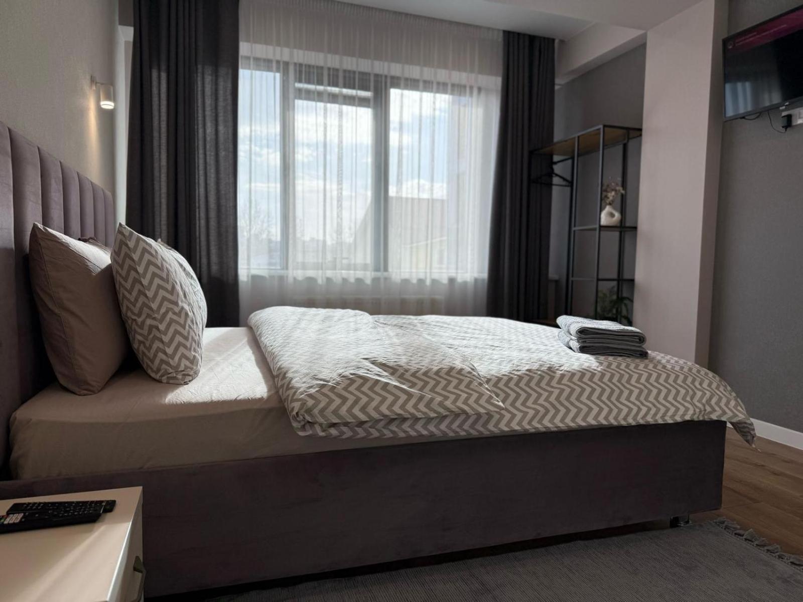 Rentnow Large And Cozy Apartment In The Center, Parking Chisinau Exterior photo